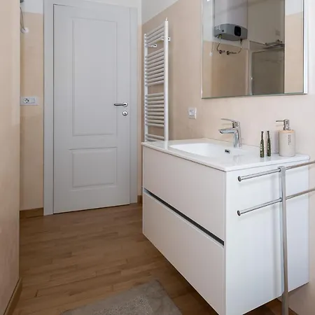 Volta 4 By Solutions Apartment